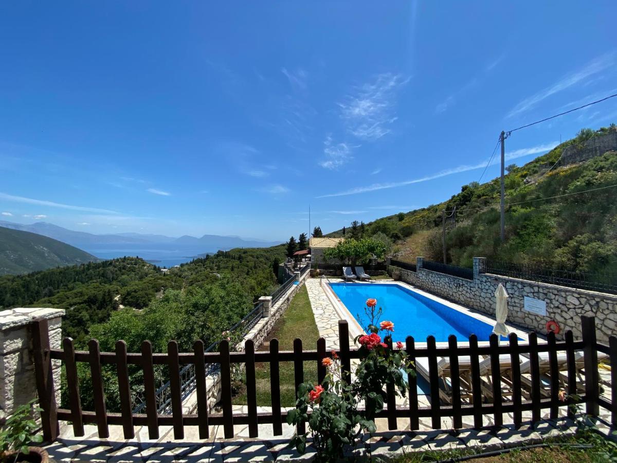 Executive Villa Meganisi With Private Pool Vavkeri Exterior photo